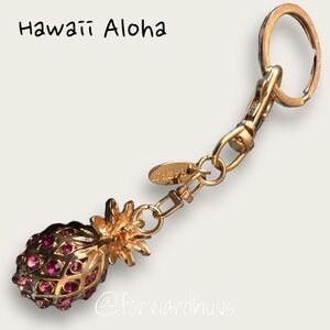 Hawaii Aloha Pineapple Bling Keychain | Gold Tone With Rhinestone